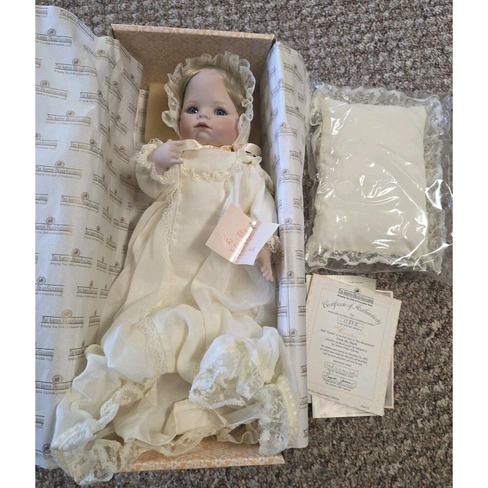 Ashton Drake Galleries Doll Carolin 1992 with COA and Box READ